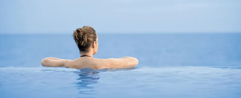 Seven Seas Voyager 42