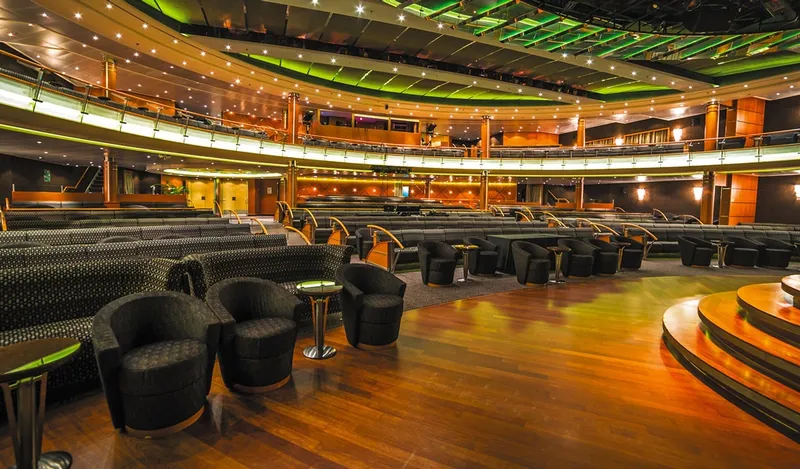 Seven Seas Voyager 28