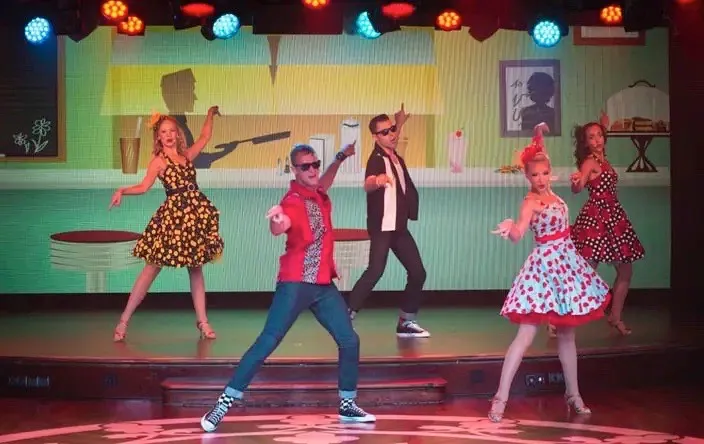 Ψυχαγωγία & Παραστάσεις Εν Πλω 2