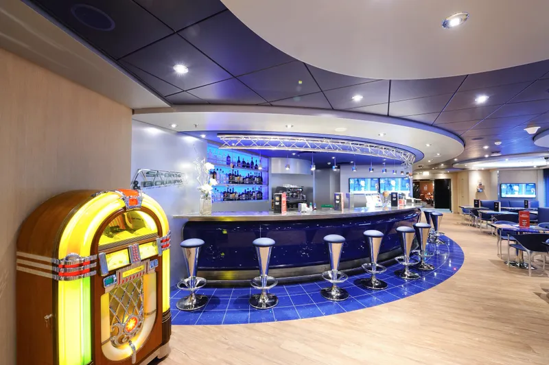 Diner Sportiv și Bowling 7