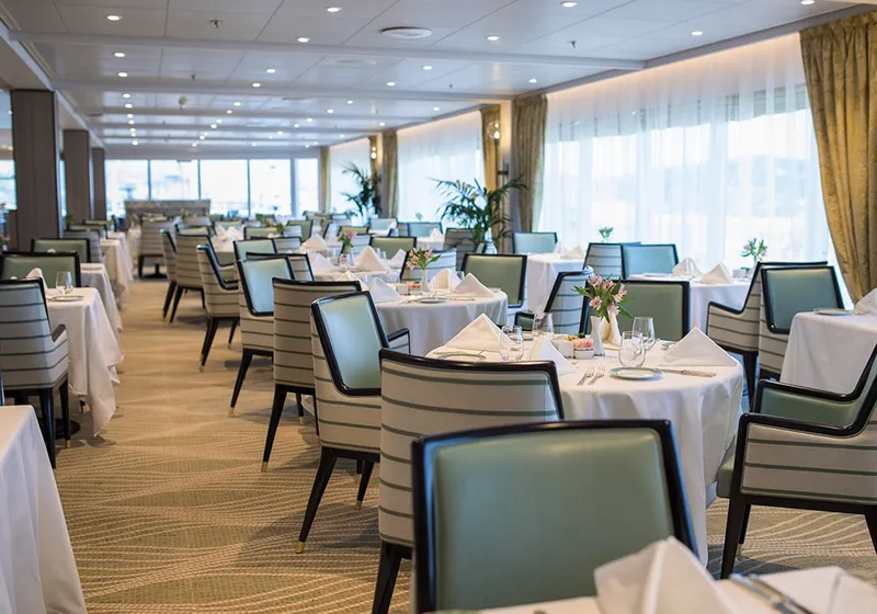 Seven Seas Mariner 17