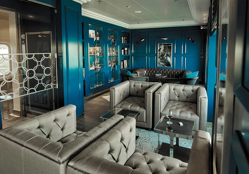 Seven Seas Mariner 18