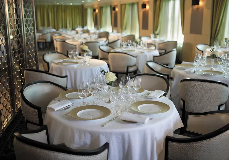 Seven Seas Mariner 11