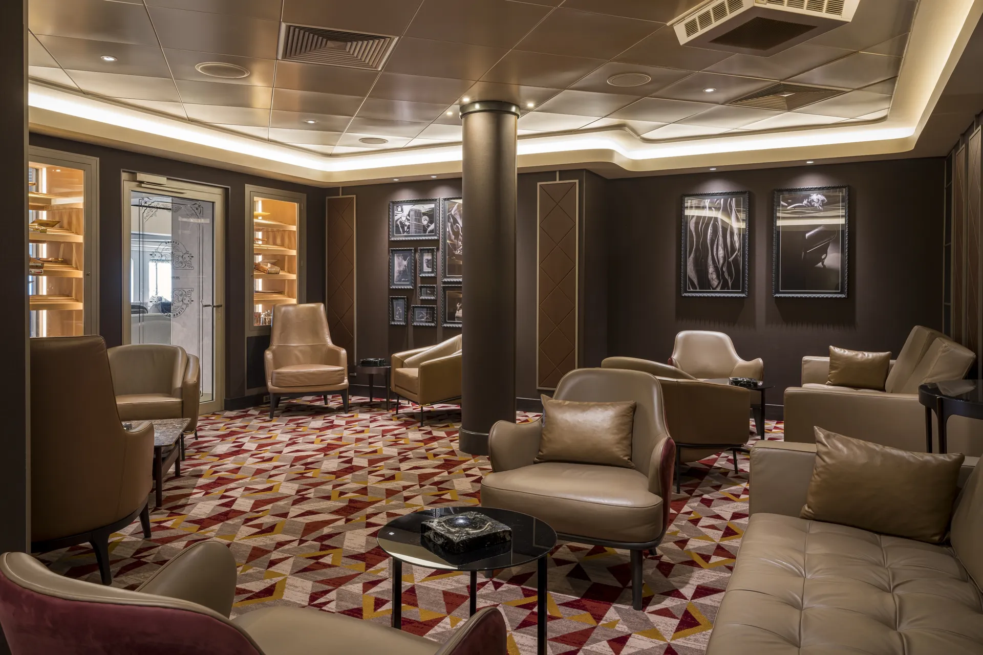 Corona Cigar Club