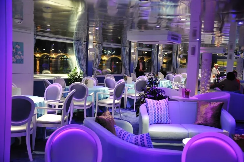 MS Cyrano de Bergerac 5