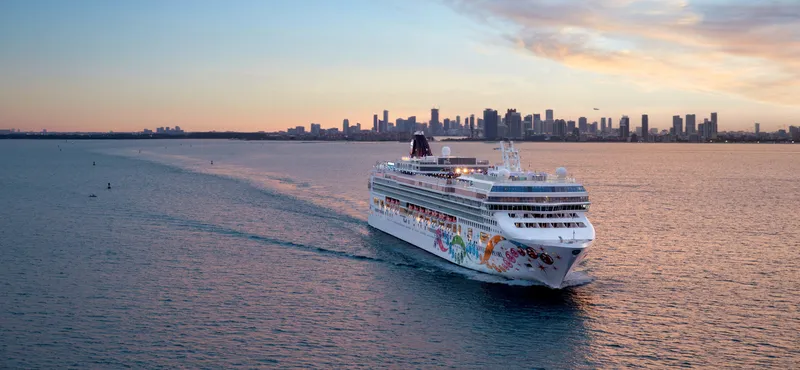 Norwegian Pearl — Norwegian Cruise Line
