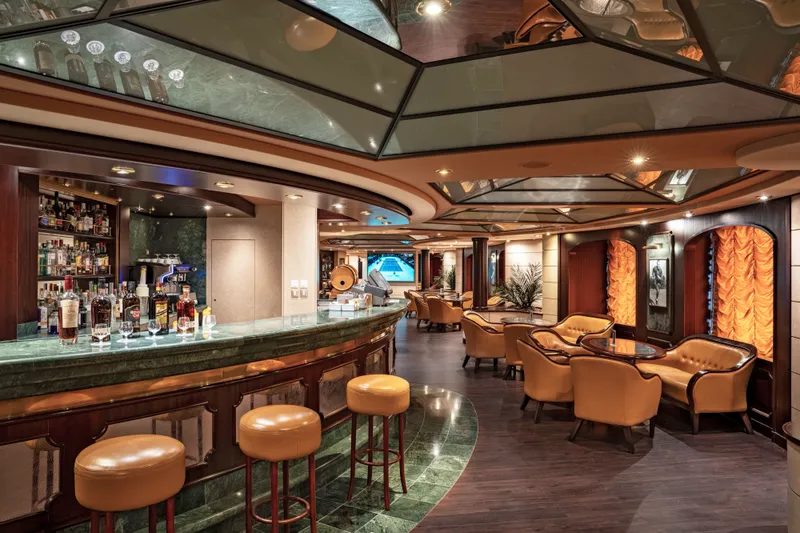 La Cantinella Lounge & Wine Bar 1