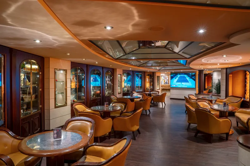 La Cantinella Lounge & Wine Bar 2