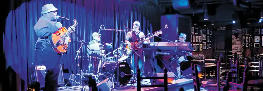 诺唯真爱彼号 3