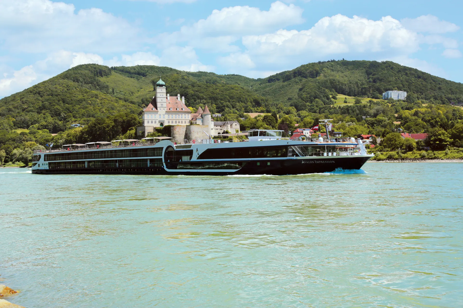 Avalon Impression 15