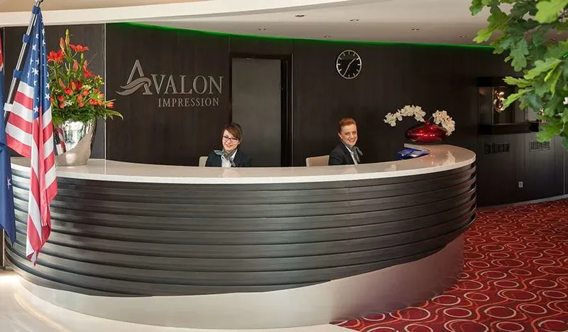 Avalon Impression 10