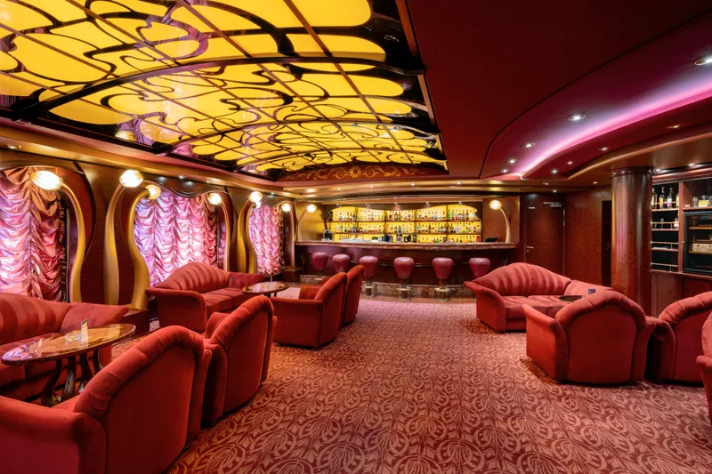 Το Σαλόνι του Πούρου 3