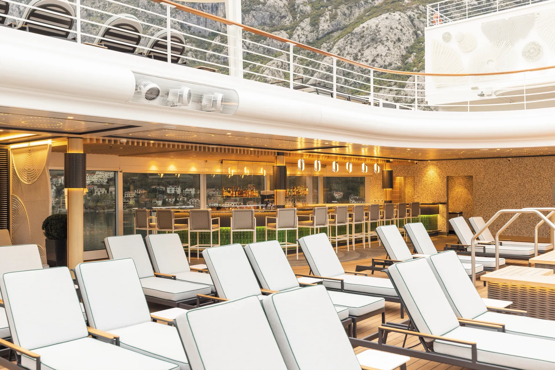 Μπαρ Πισίνας 2