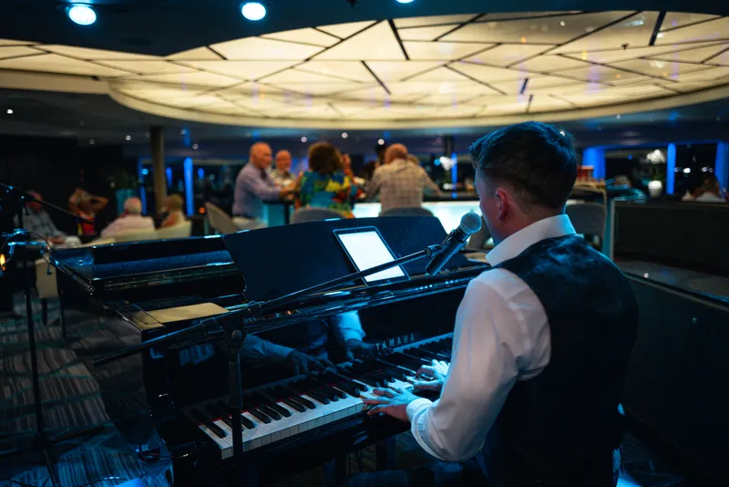 Μπαρ Παρατήρησης 1