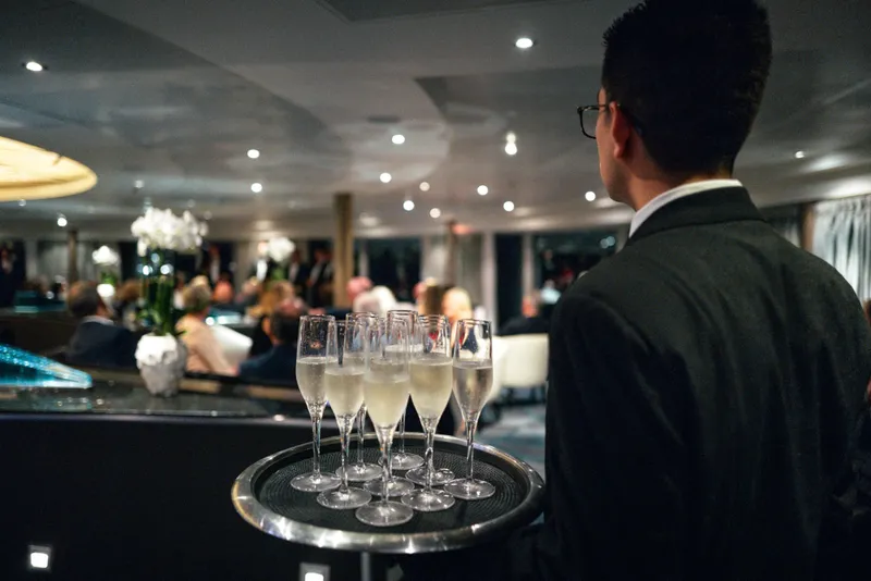 Μπαρ Παρατήρησης 4