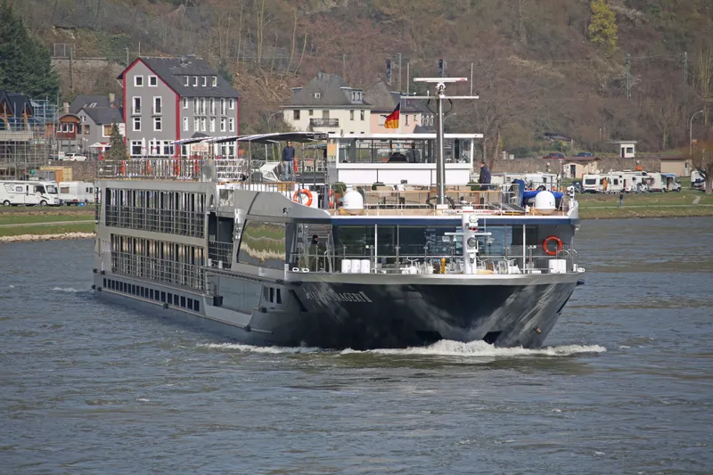 Avalon Imagery II — Avalon Waterways