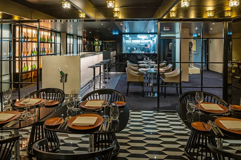 Lumière Restaurang & Champagnebar 2