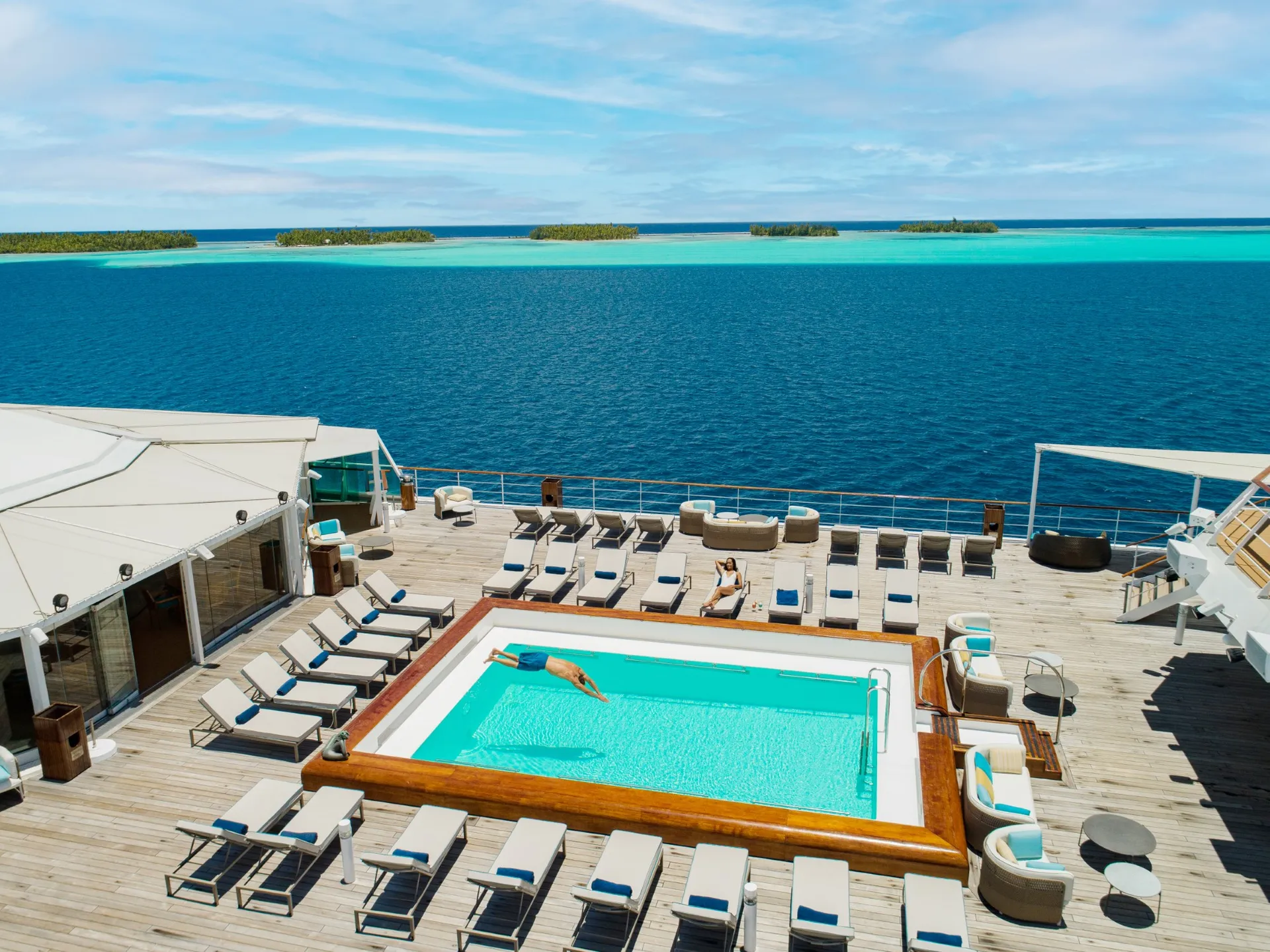 Medence és Medencebár 1