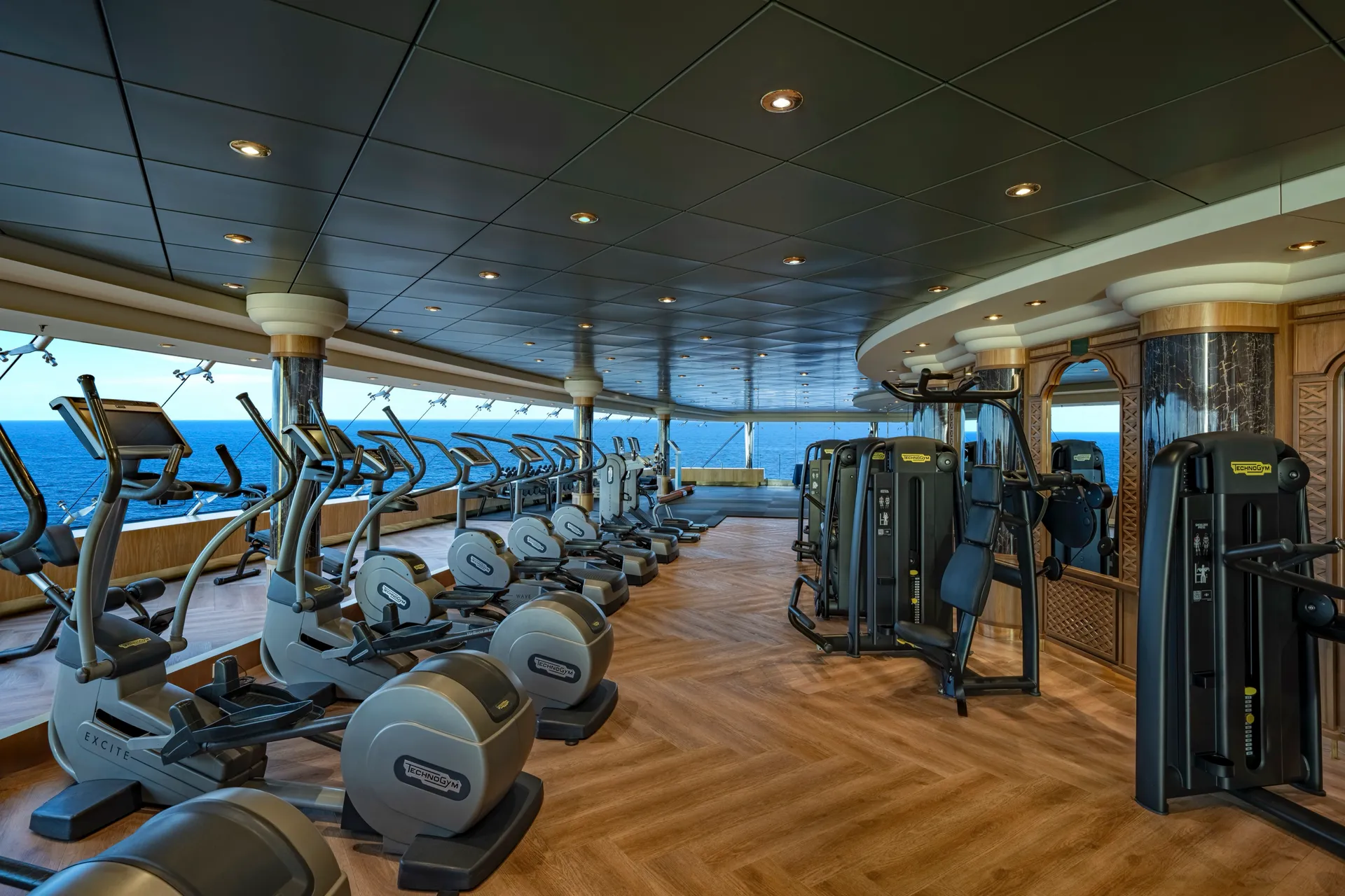 TechnoGym® 健身中心 3