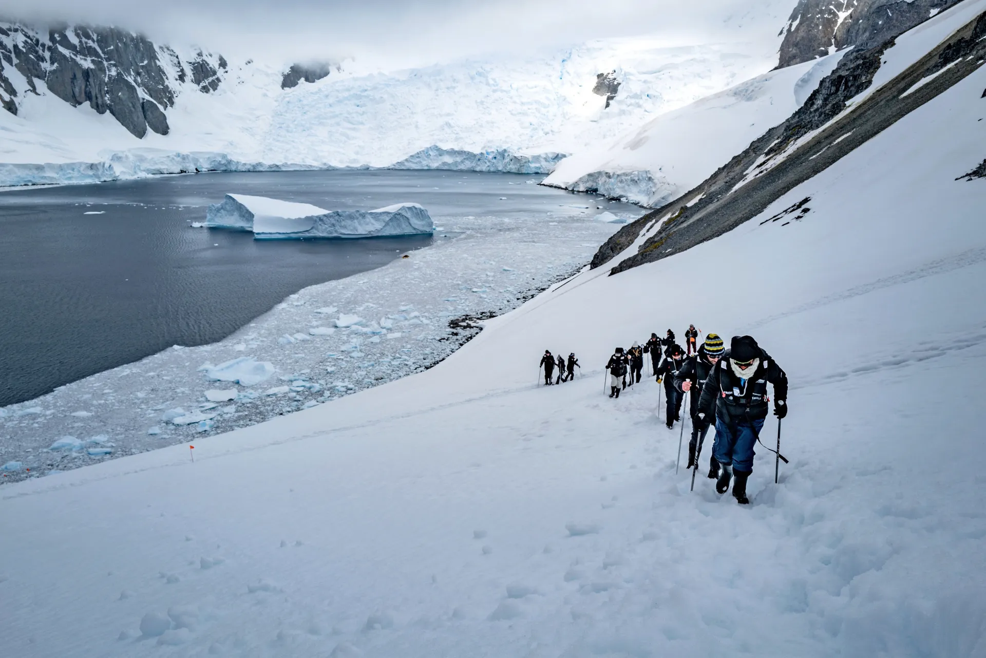 Croazierele Descoperirii Scenic Eclipse 1