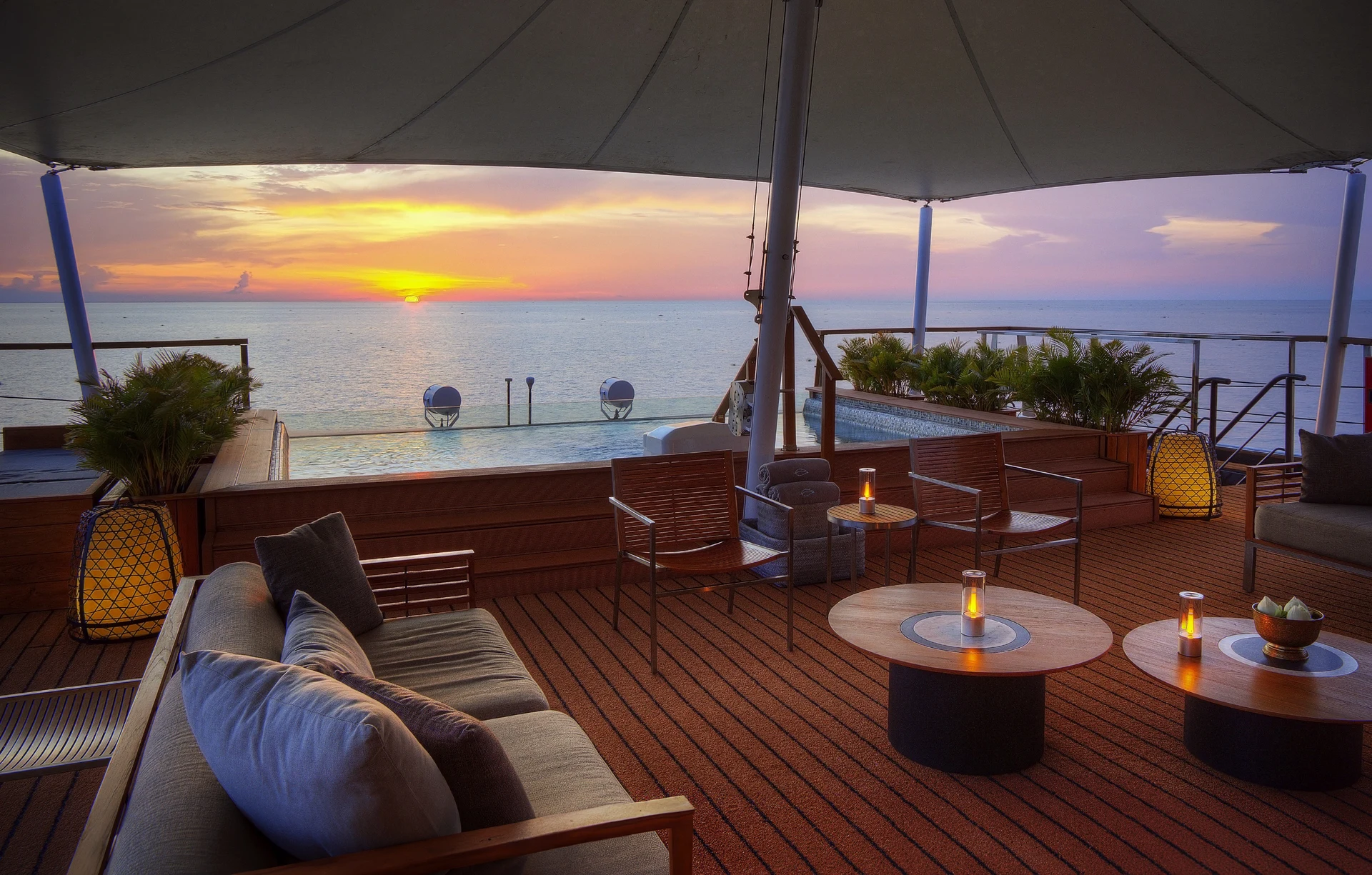 Outdoor Lounge