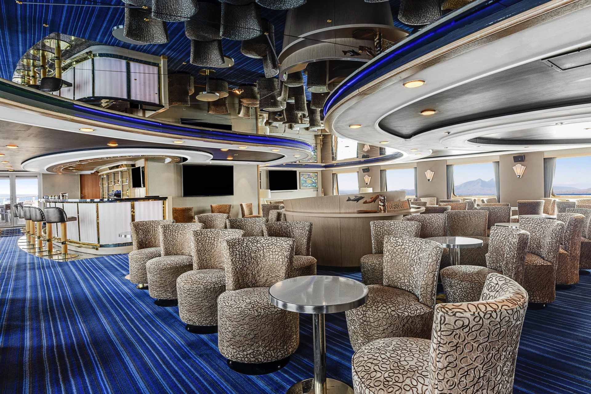 Lounge and Bar