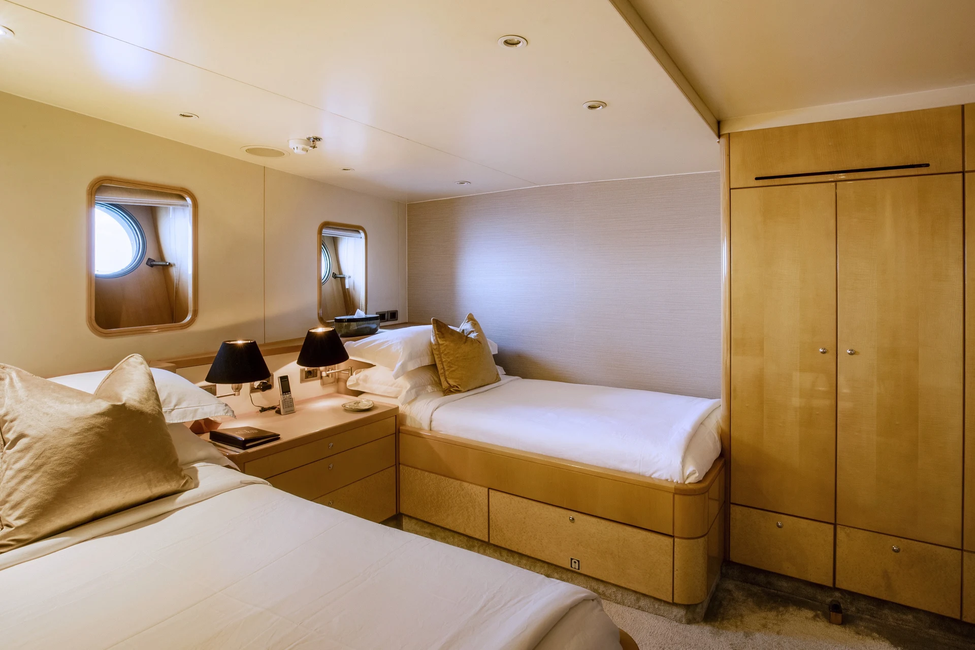 CAT III: Cabin 206
