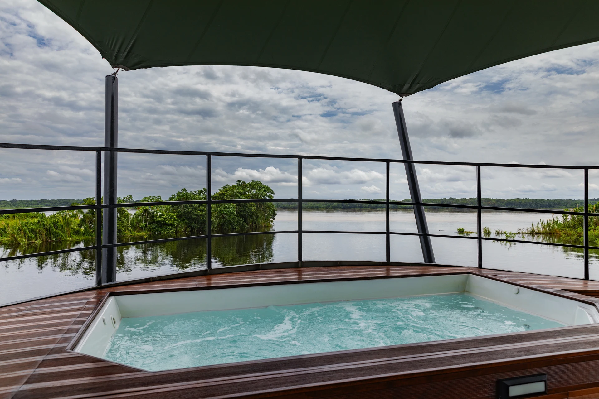 Outdoor Jacuzzi