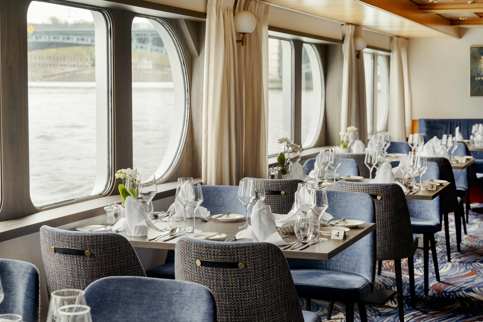 Riverside Restaurant