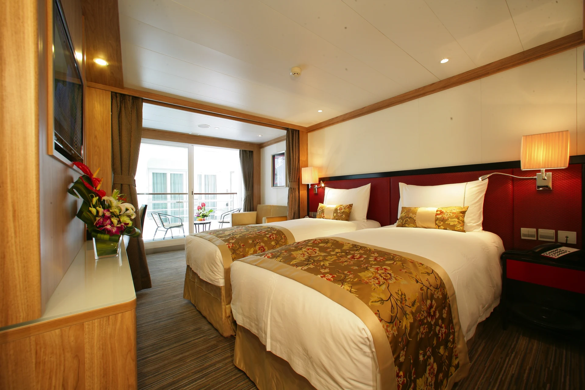 Deluxe Cabins