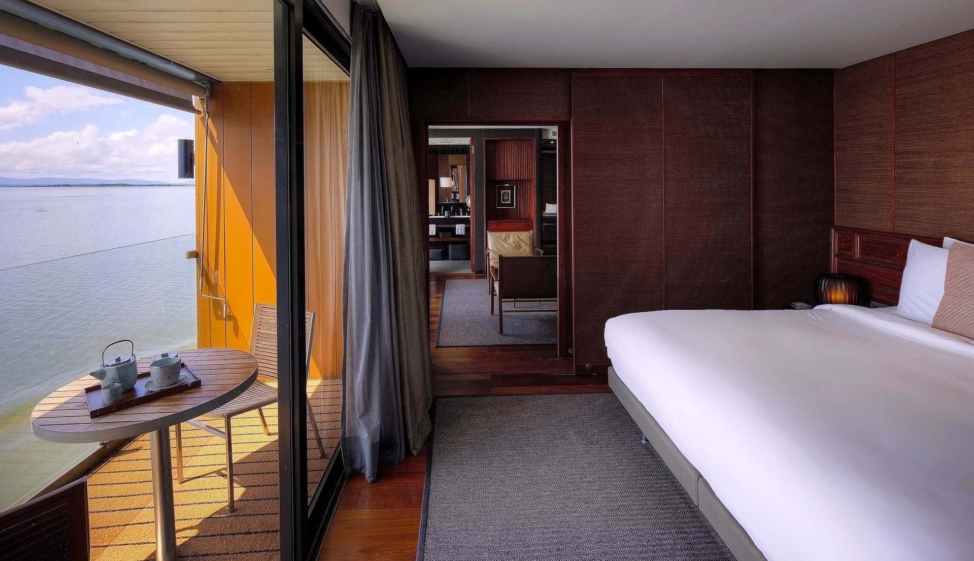 Interconnecting Suite
