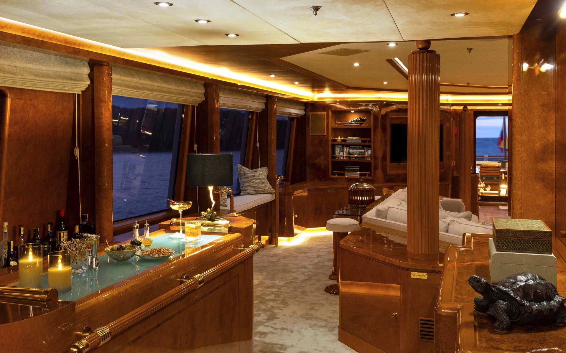 Panoramic Lounge