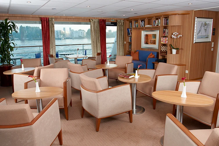 The Lounge