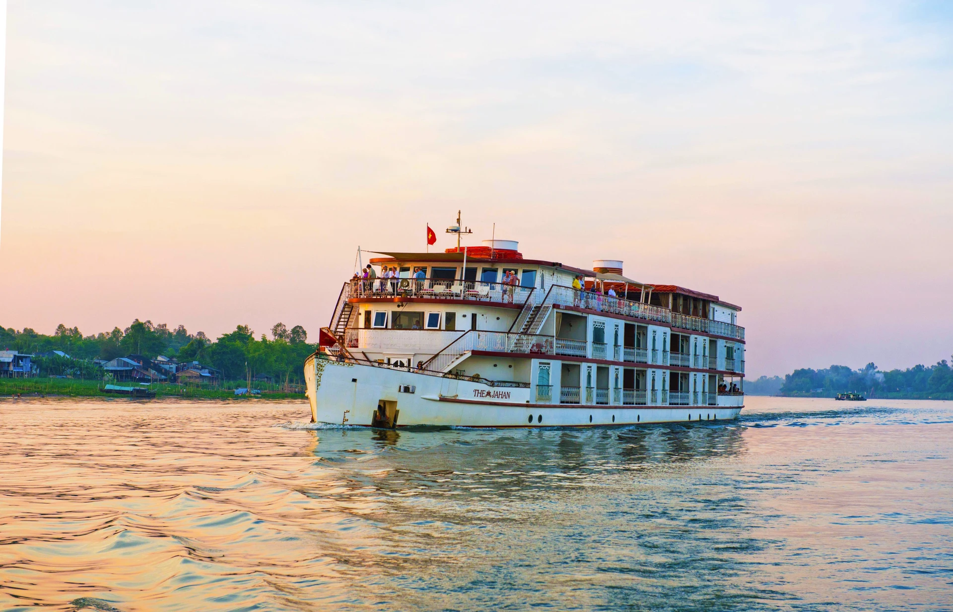 The Jahan — Lindblad Expeditions