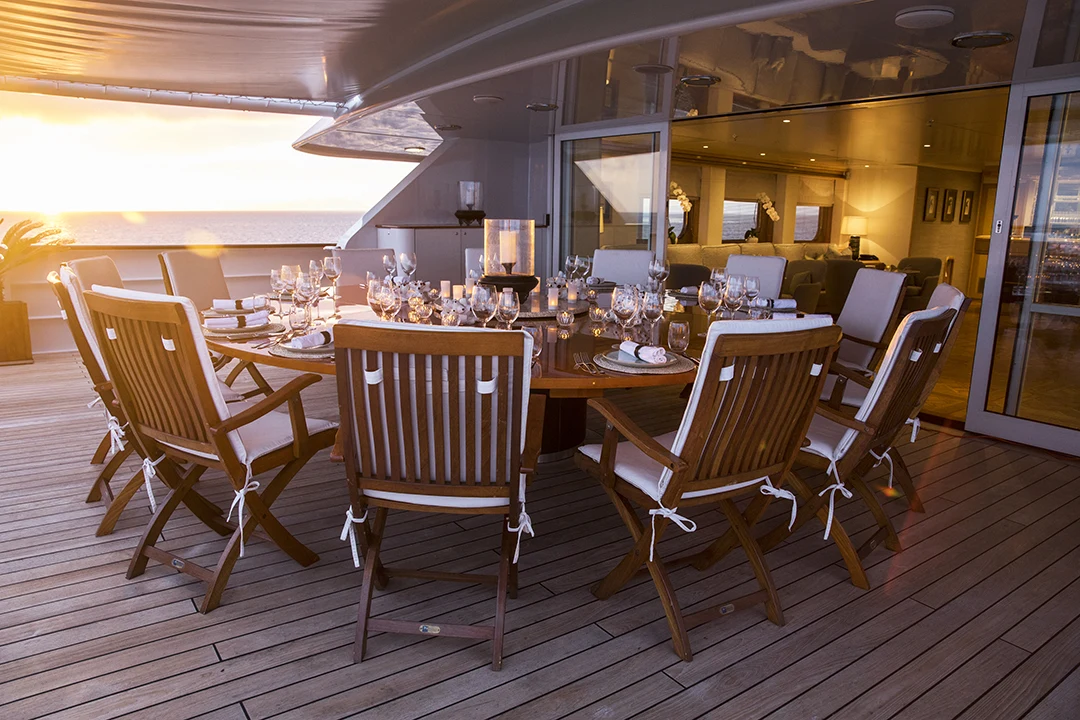 Outdoor Café