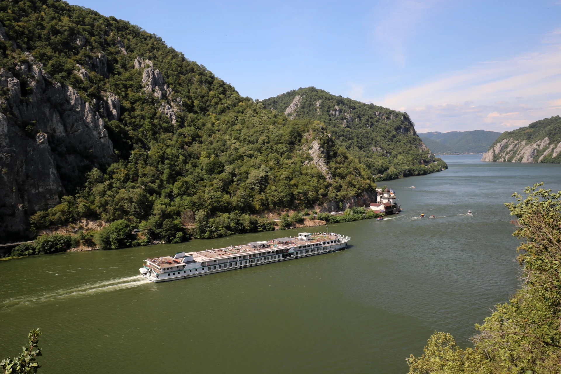 Riverside Mozart — Riverside Luxury Cruises