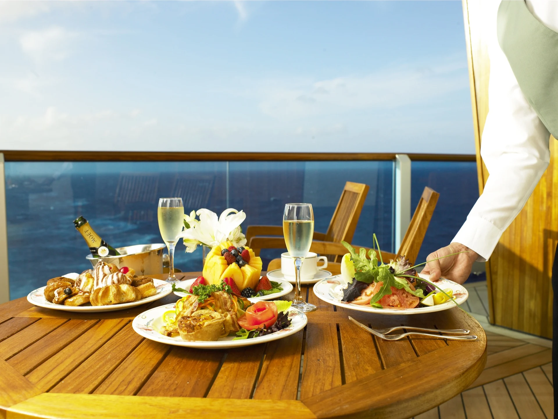 Ultimate Balcony Dining