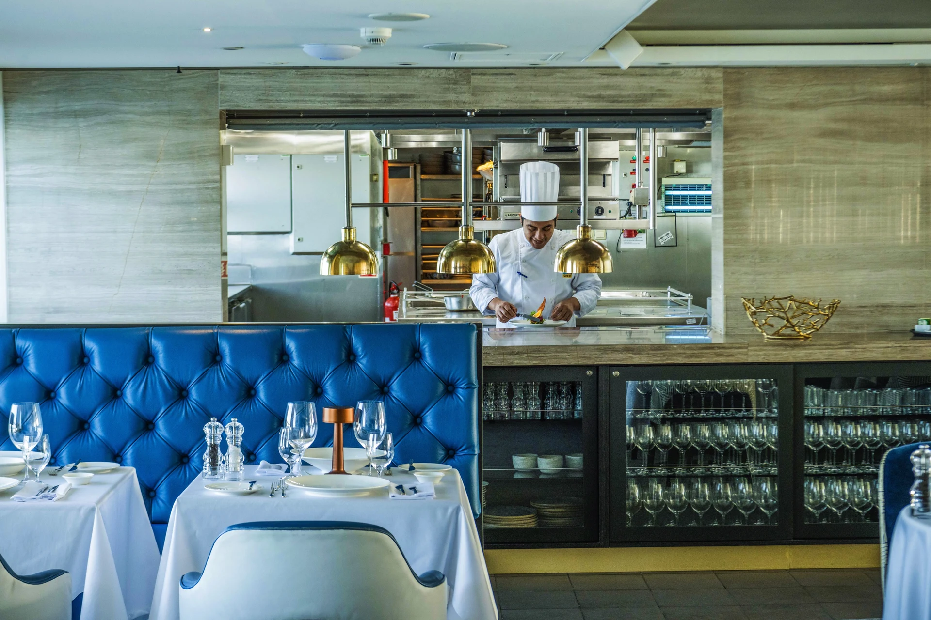 Yacht Club Restaurant