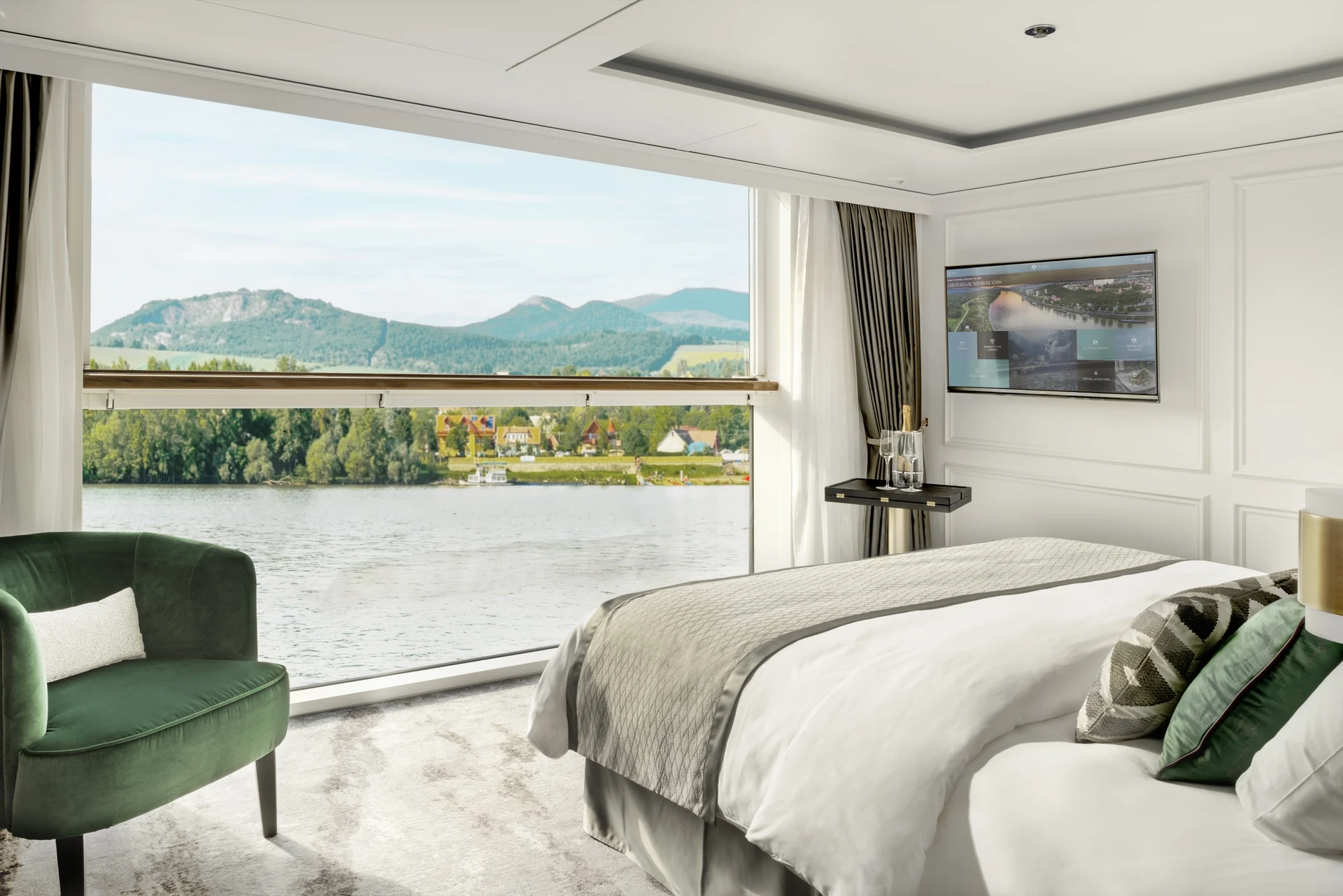Riverside Suite