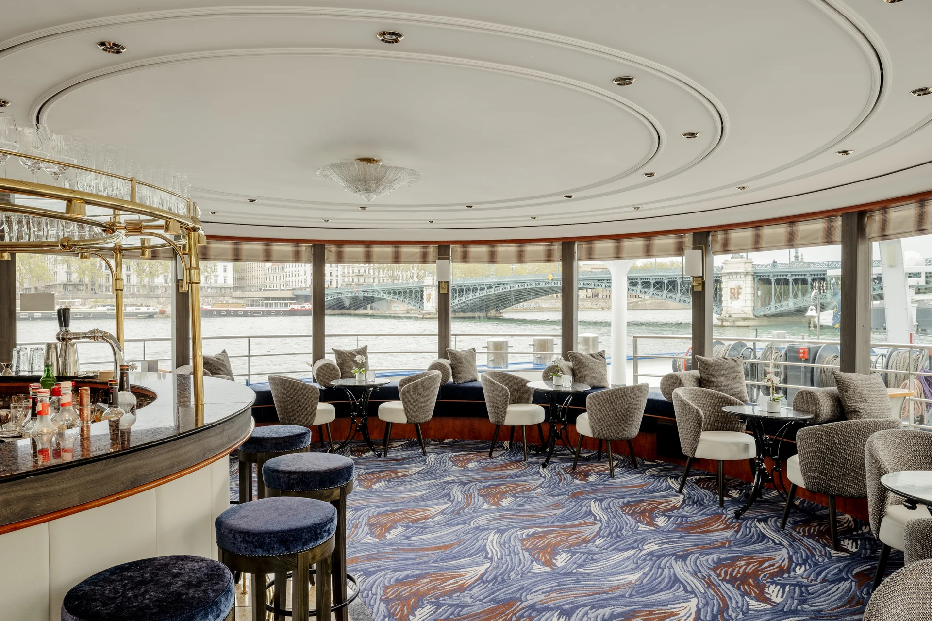Panorama Salon