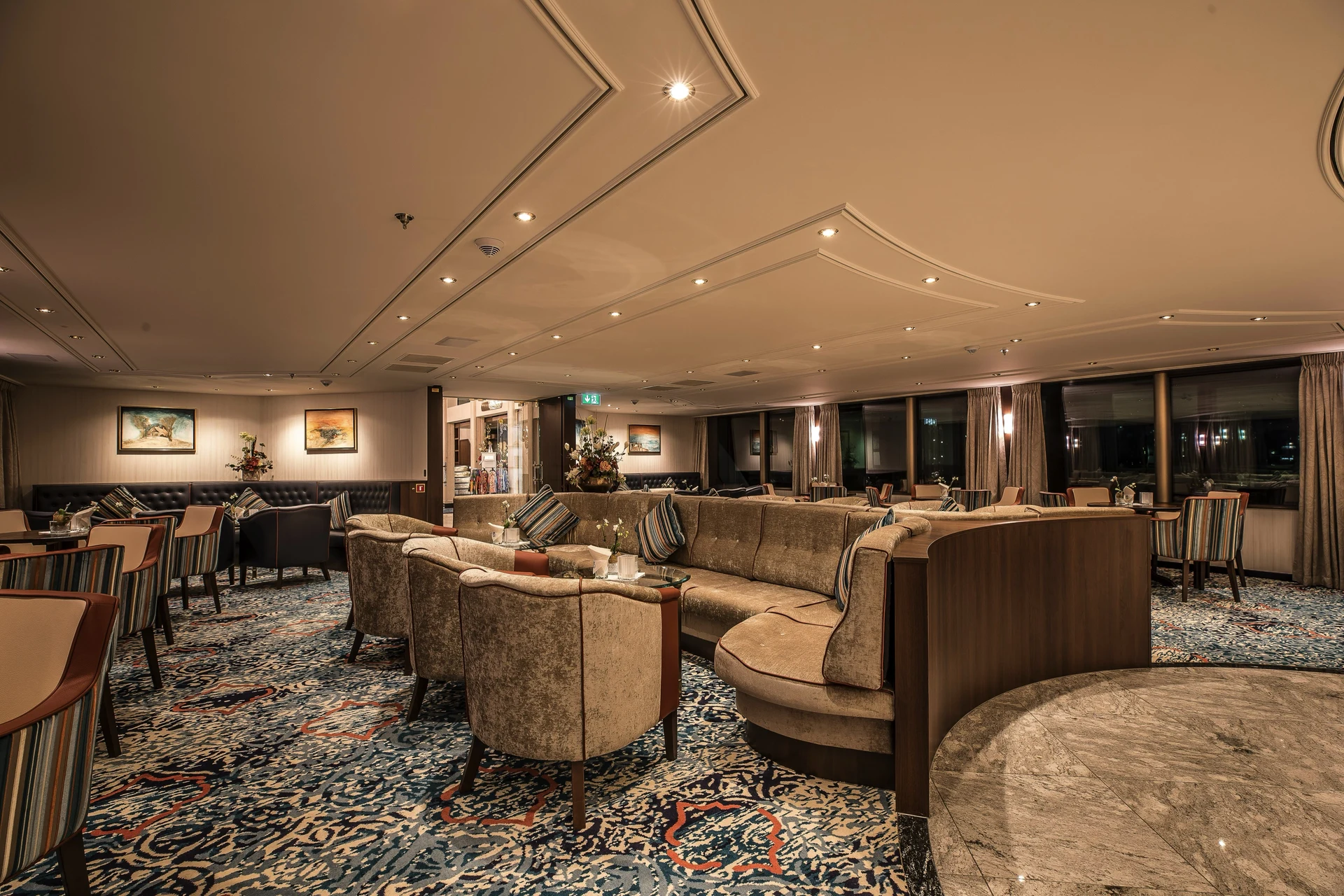 Observation Lounge & Bar