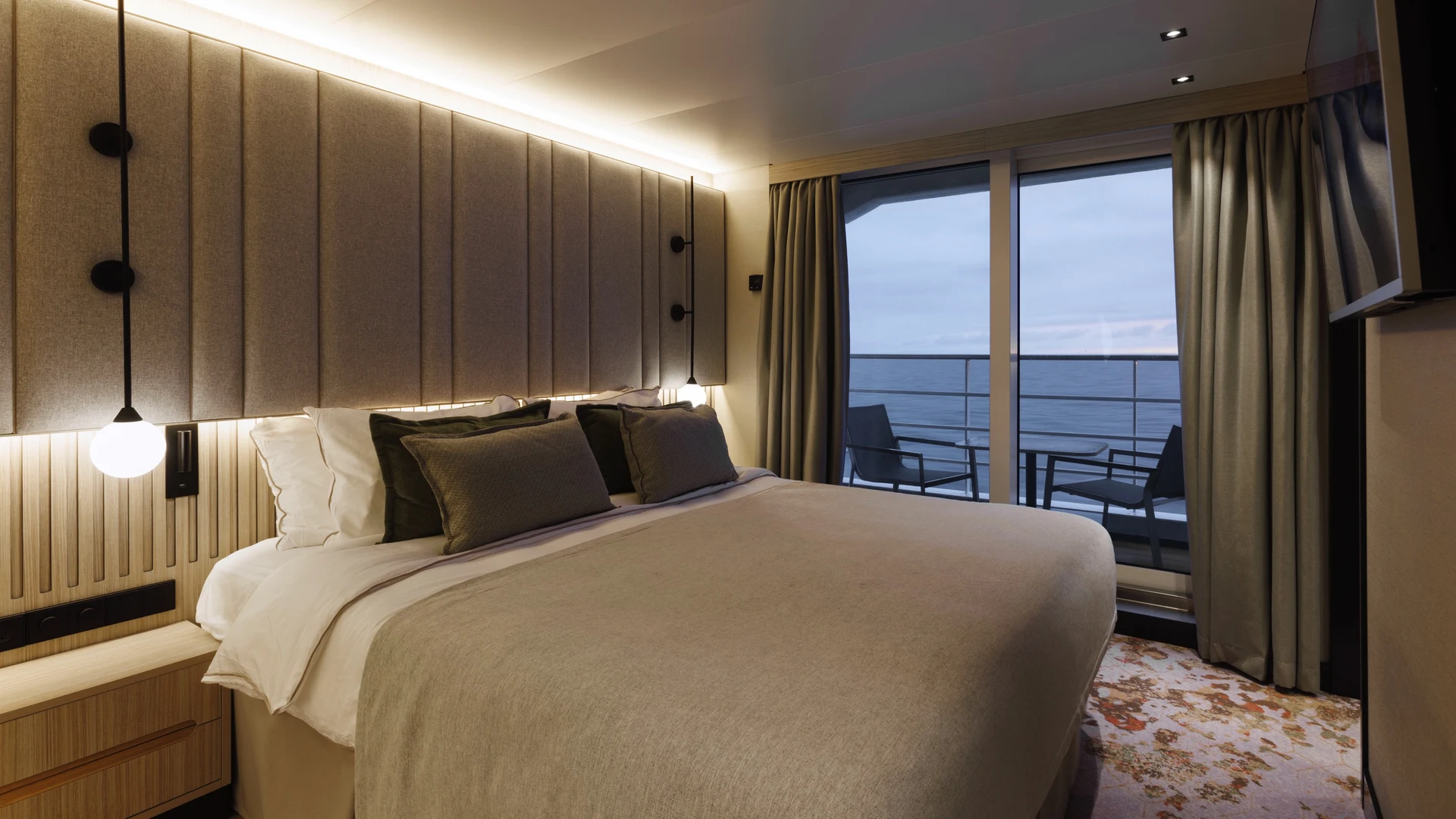 Premium Suite