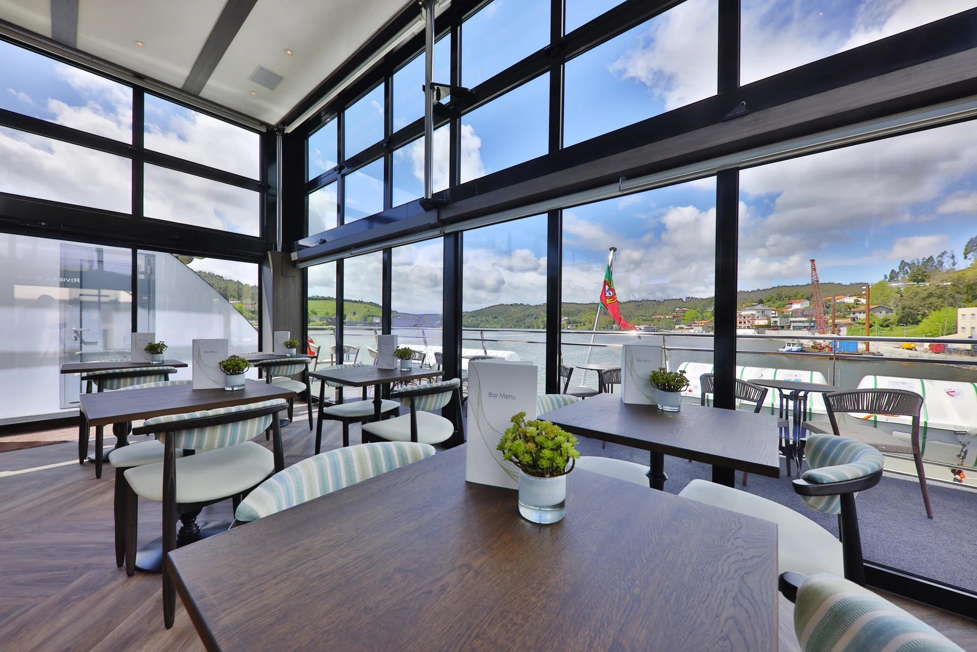 Sky Lounge