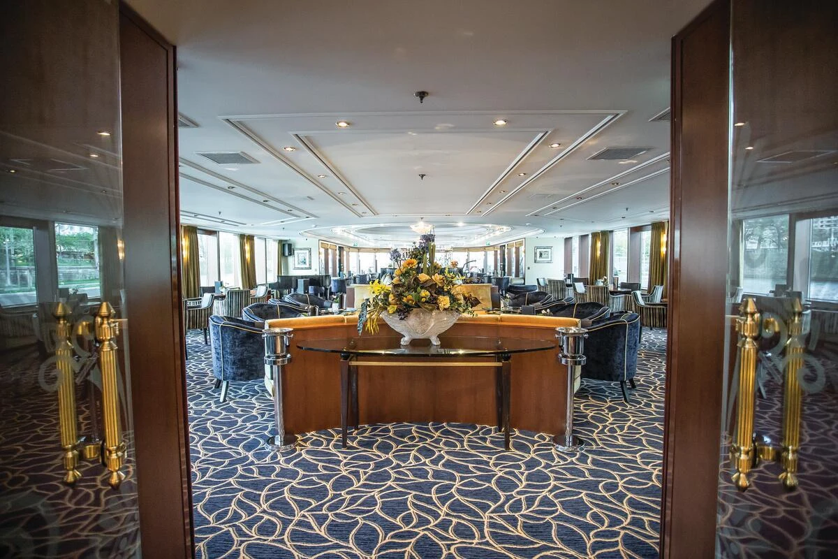 Panorama Lounge & Bar