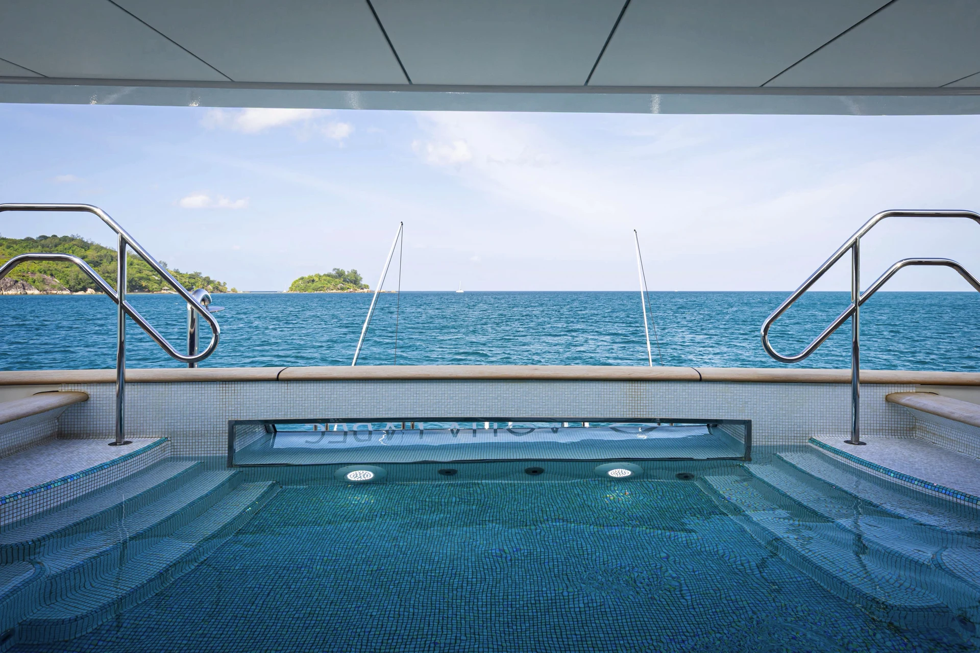 Outdoor Jacuzzi