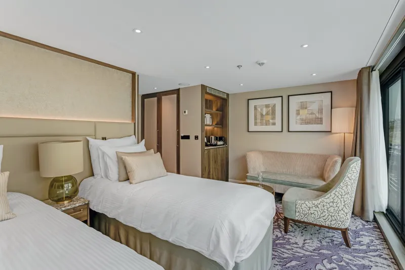 Superior Suite - Diamond Deck
