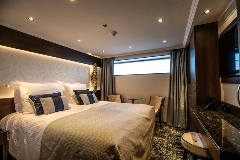Standard Suite