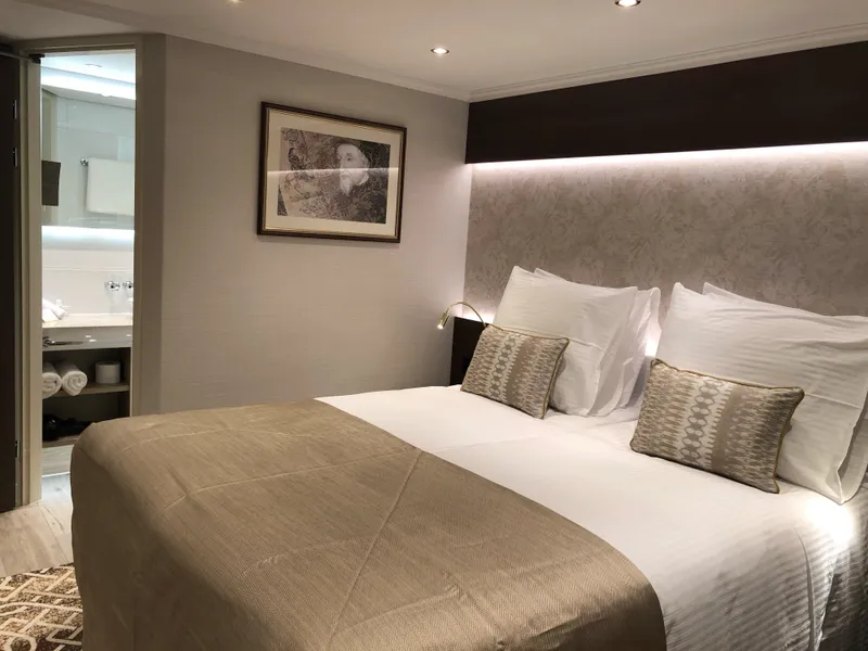 Standard Suite