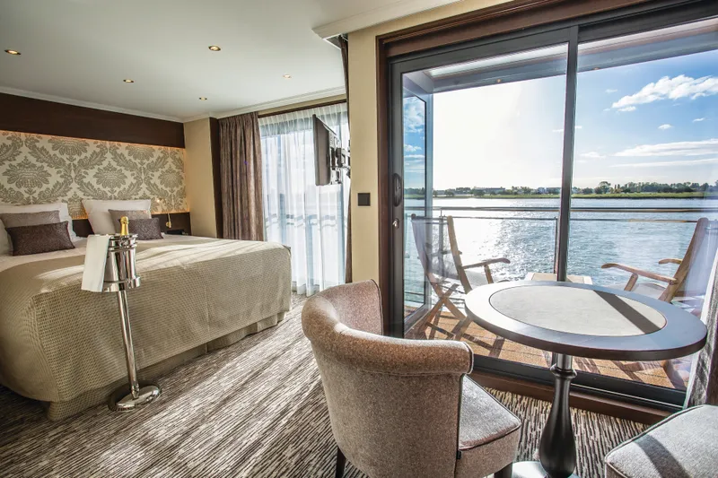 Deluxe Balcony Suites