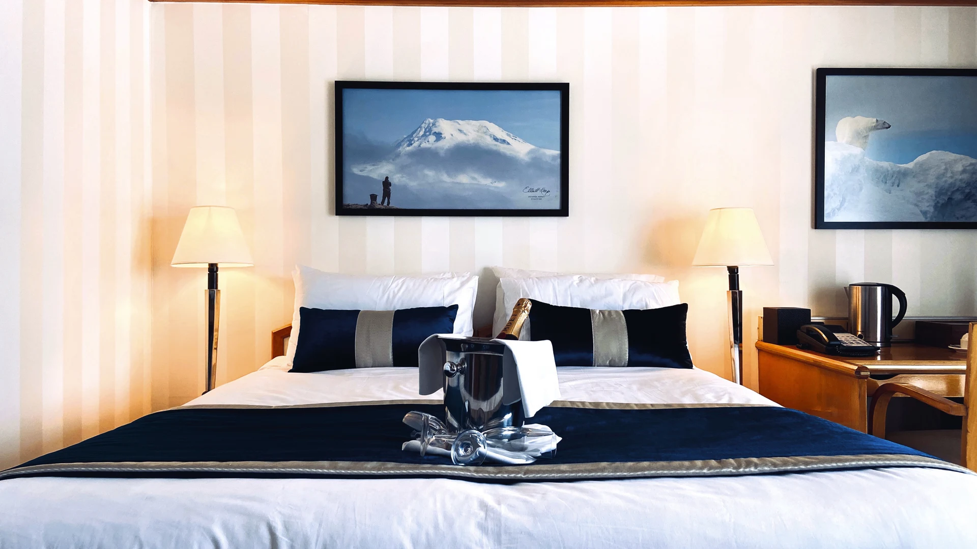 Horizon Suite - Accessible Cabin (Deck 3)